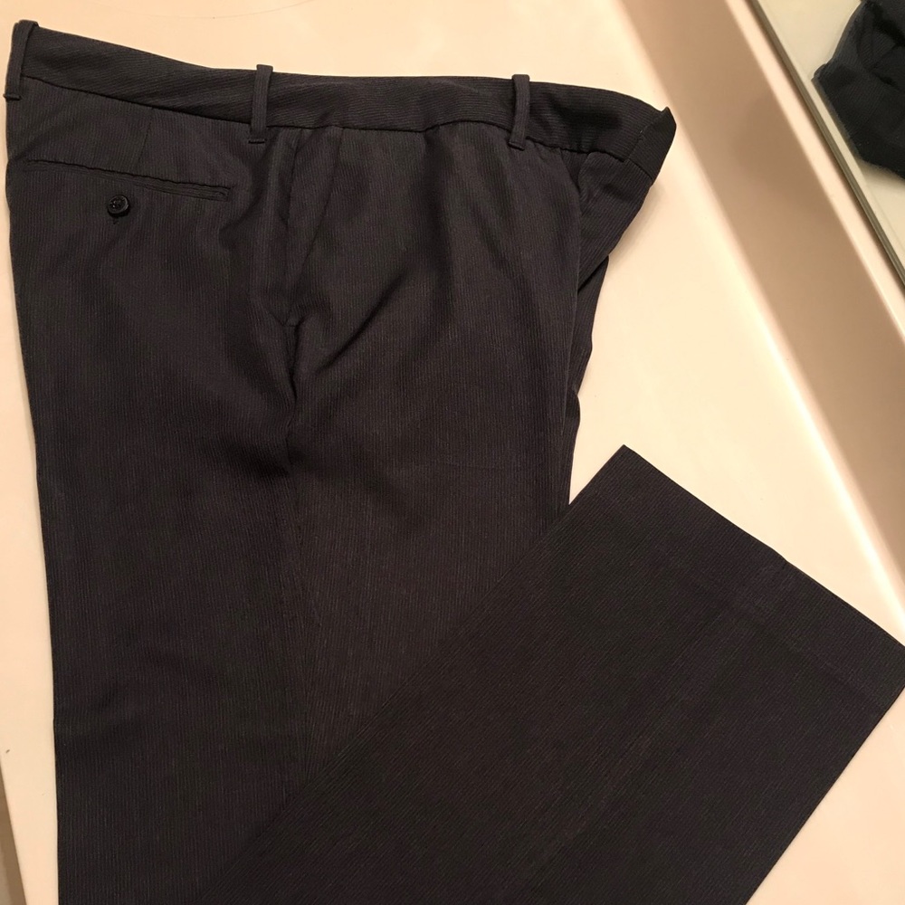 Kenneth Cole Reaction Black Pinstriped Pants 34x32 - Picture 2 of 5
